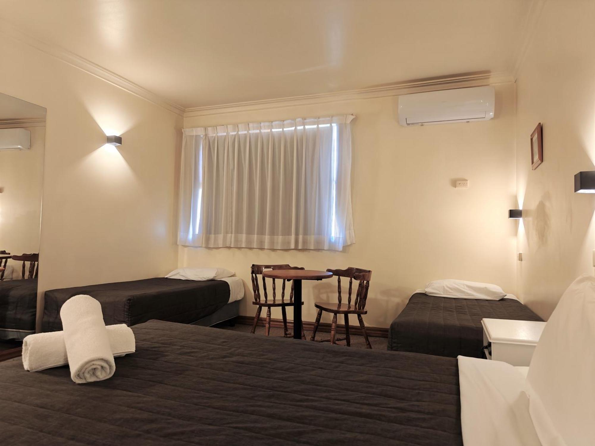 St Georges Motor Inn Melbourne Exteriör bild